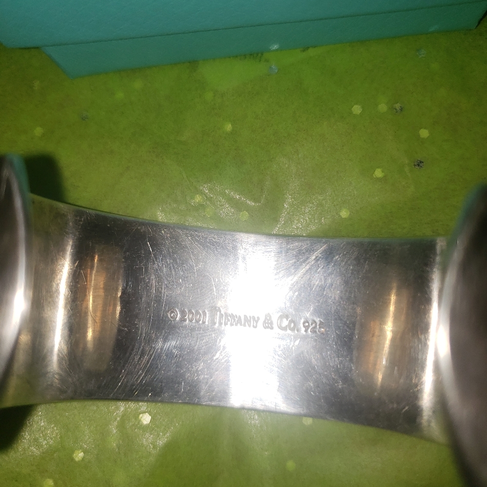 Tiffany & Co Wide Cuff - Picture 4 of 4
